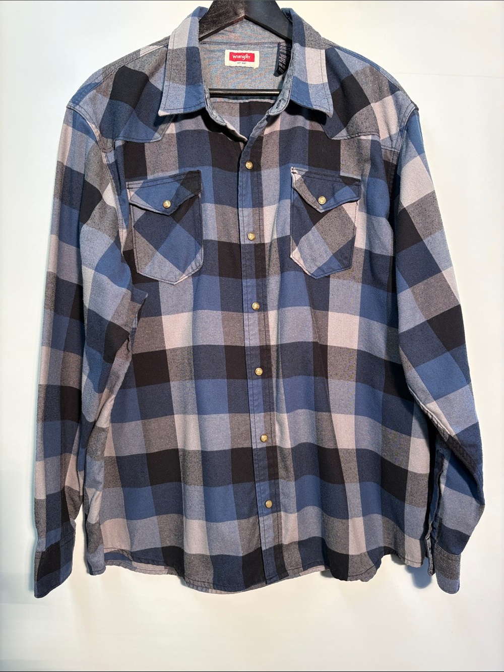 Wrangler Men's Blue and Black Plaid Cotton Flannel Pearl Snap Western Shirt